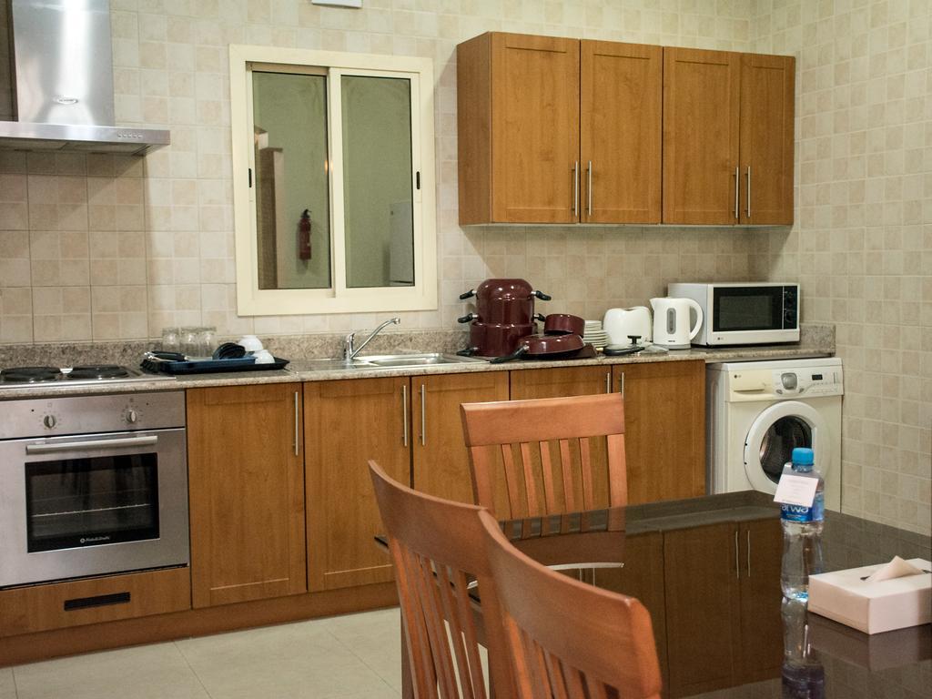 President Suites Apartments มานามา ภายนอก รูปภาพ